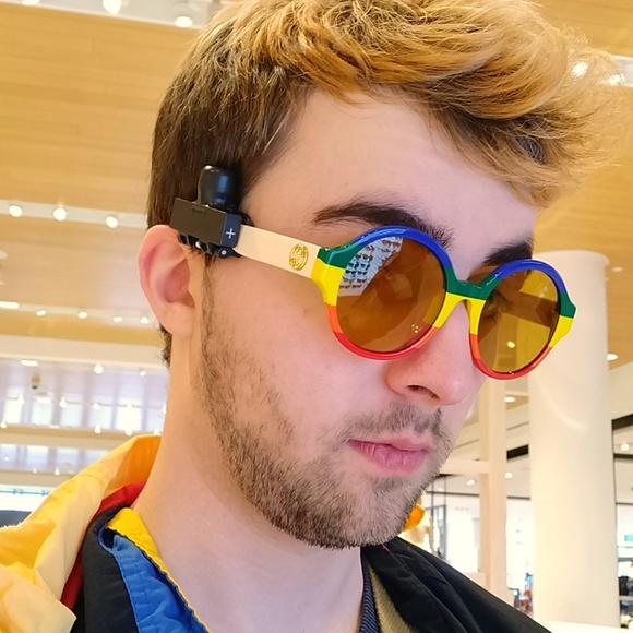 Meet your Posher, Nick - Picture 2 of 3